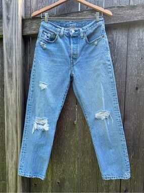 Women’s Levi's 501 Light Blue Distressed Ankle Jeans